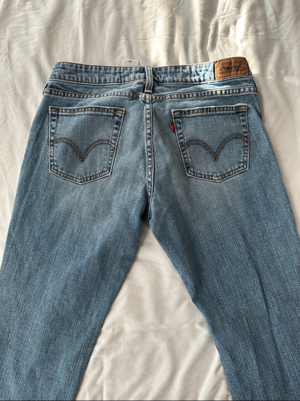2007 Levi's Medium Blue Low Boot Cut Jeans - Picture 5 of 11